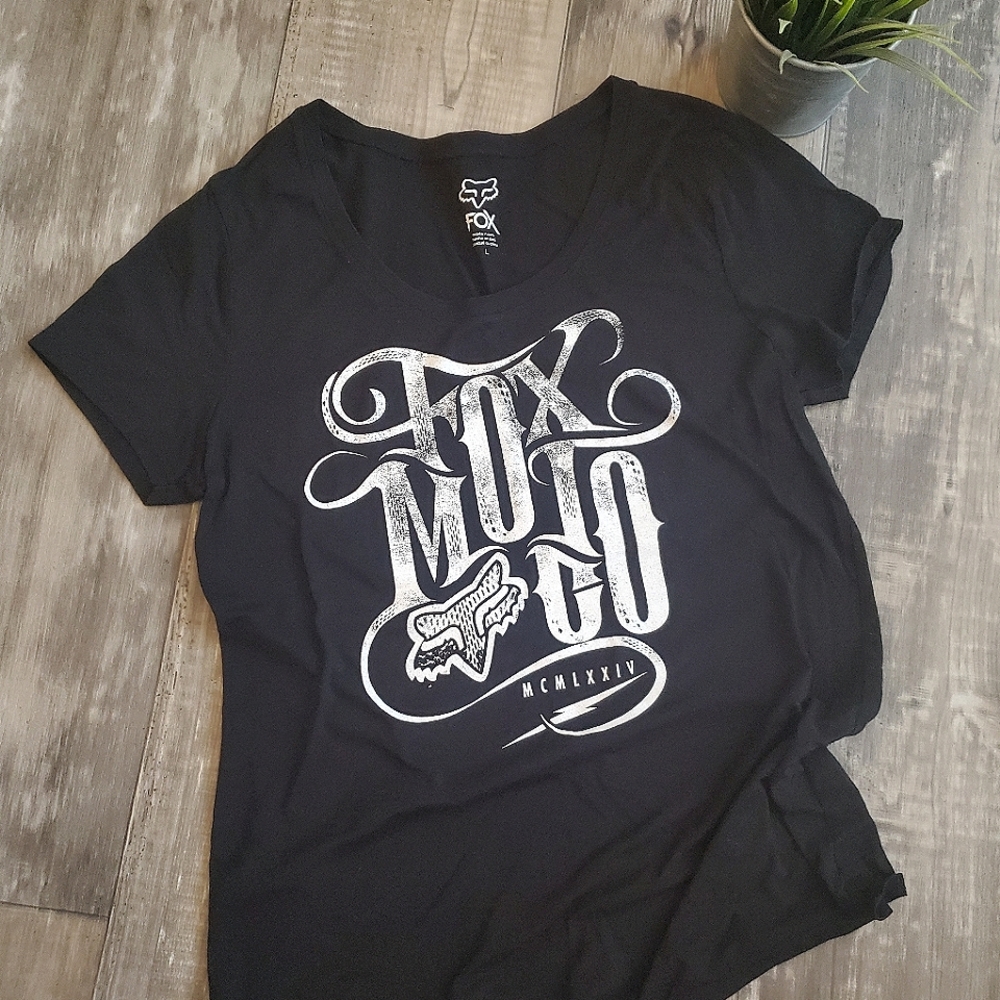 Women's Fox t-shirt size L